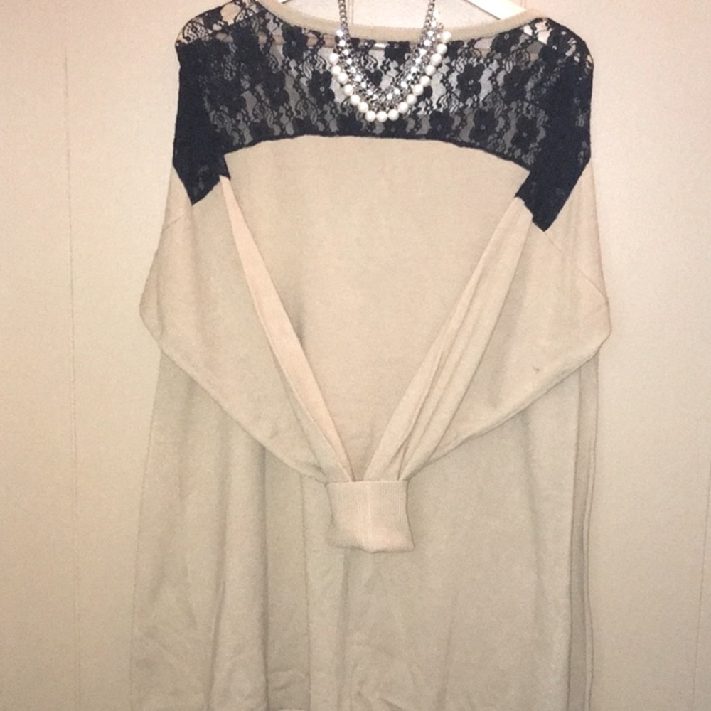 tan/black lace Queen Latifah sweater sz.3x